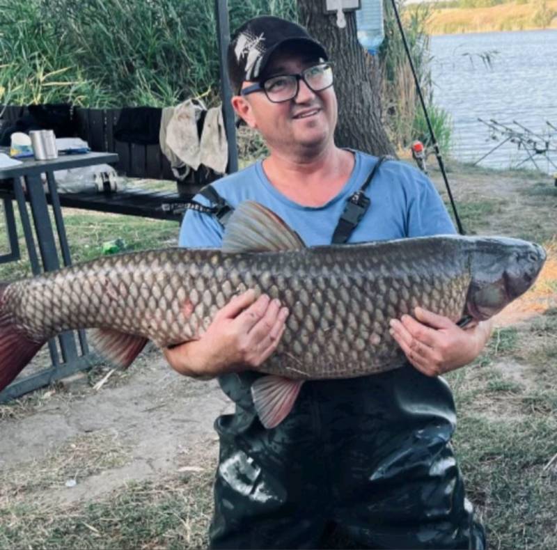 Риболовний звіт по рибі: Амур Білий